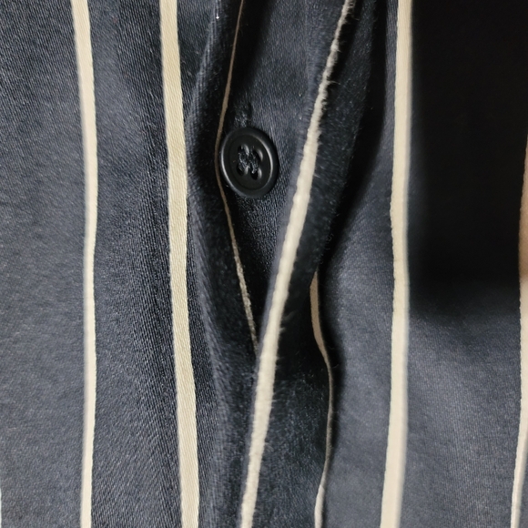 Alice + Olivia Lea Stripe Crop Top - Picture 4 of 9